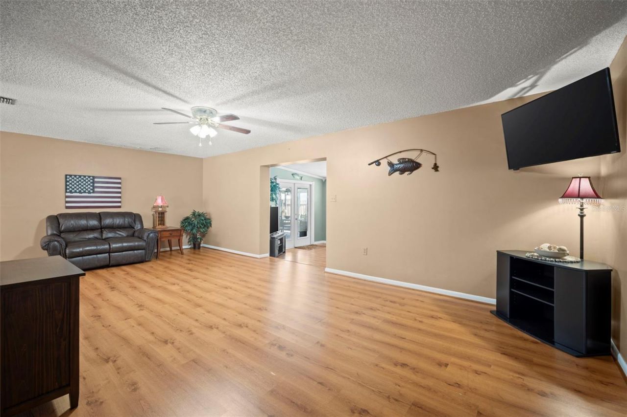 1351 Cr 482n, Lake Panasoffkee, FL 33538 Photo