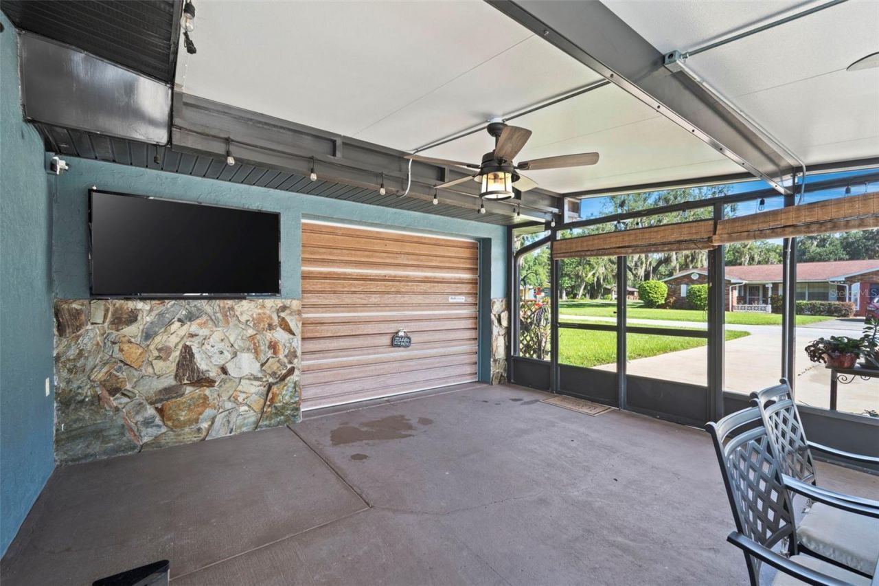 1351 Cr 482n, Lake Panasoffkee, FL 33538 Photo