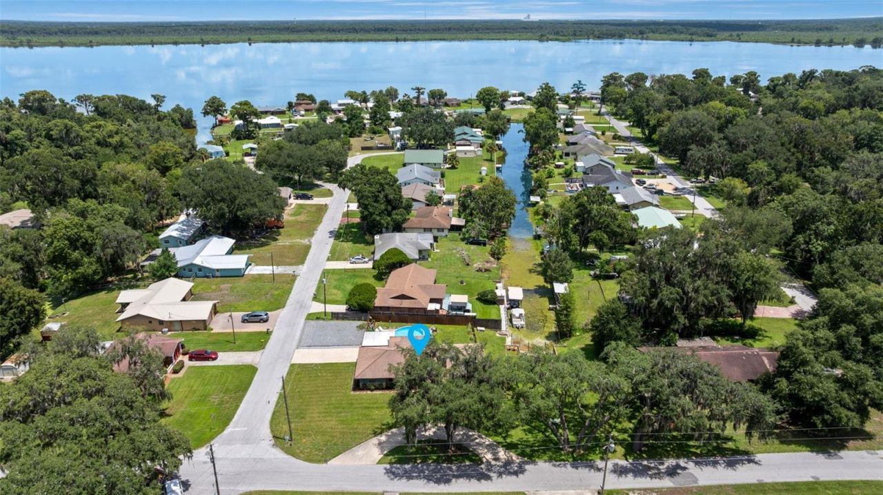1351 Cr 482n, Lake Panasoffkee, FL 33538 Photo