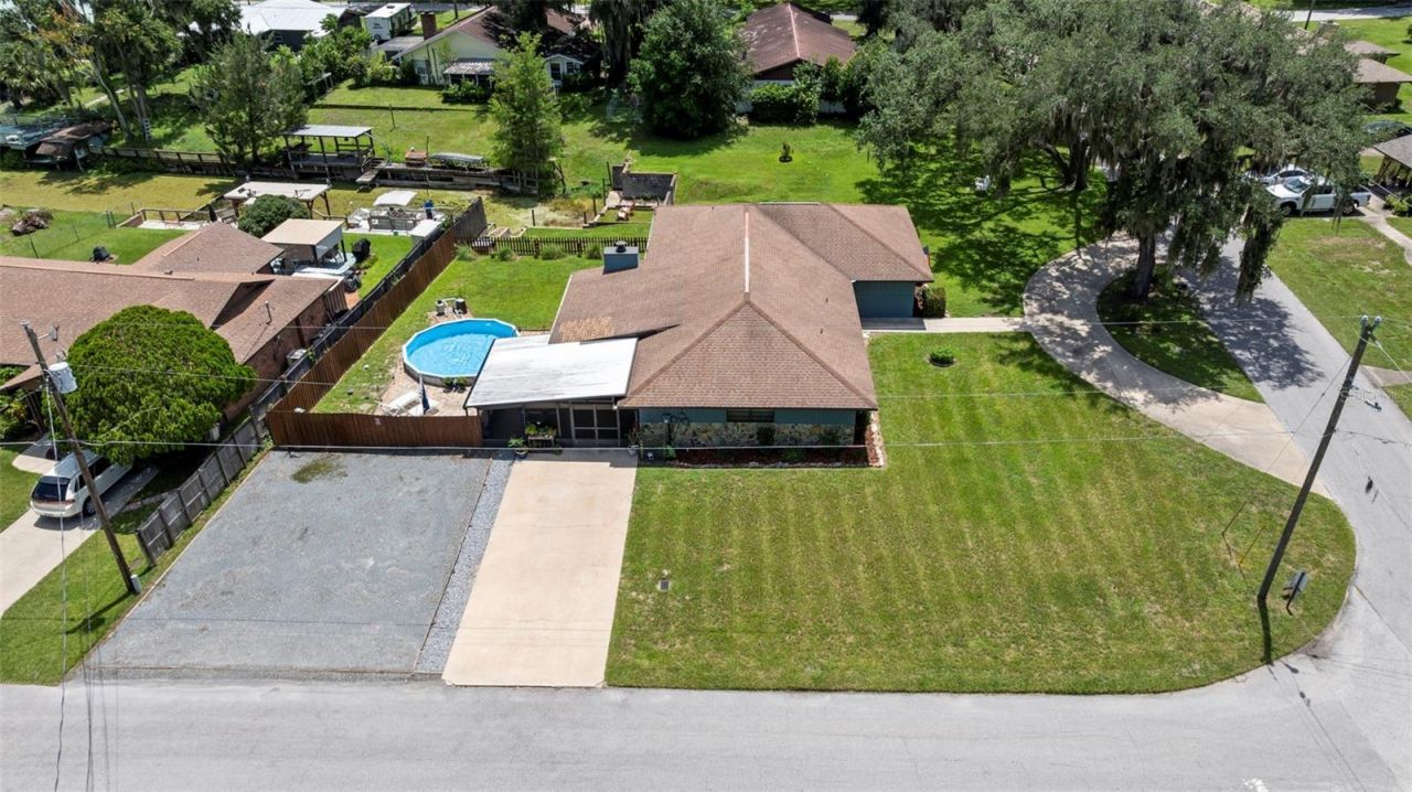 1351 Cr 482n, Lake Panasoffkee, FL 33538 Photo