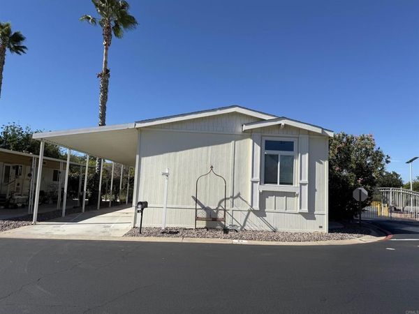 8301 Mission Gorge Road, Unit 23, Santee, CA 92071