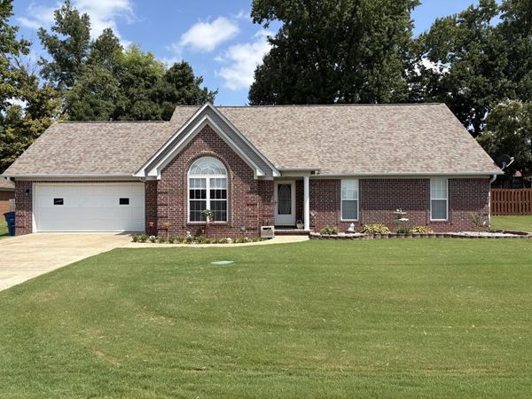 90 FARMER TRL, Atoka, TN 38004