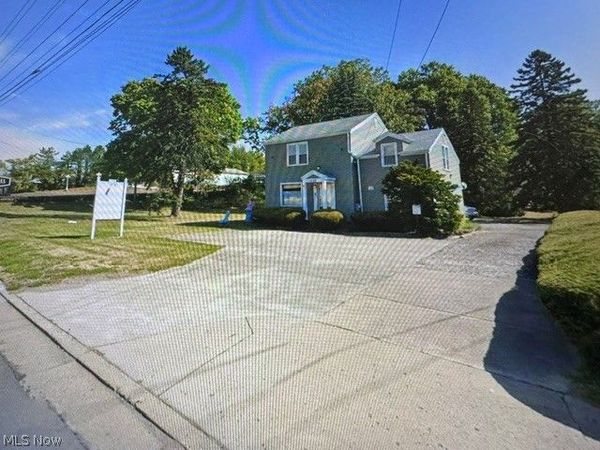 1850 Whipple Avenue NW, Canton, OH 44708
