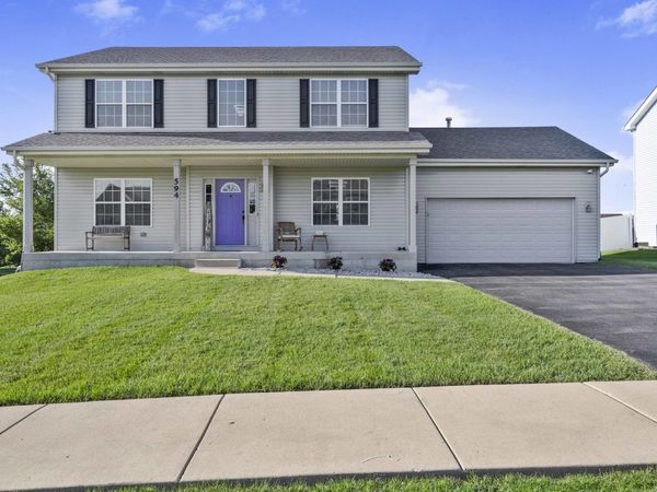 594 Camellia Avenue , Aurora, IL 60505