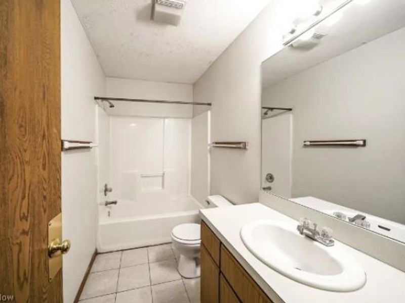 1511 Whitehall Boulevard, Kent, OH 44240 Photo 39