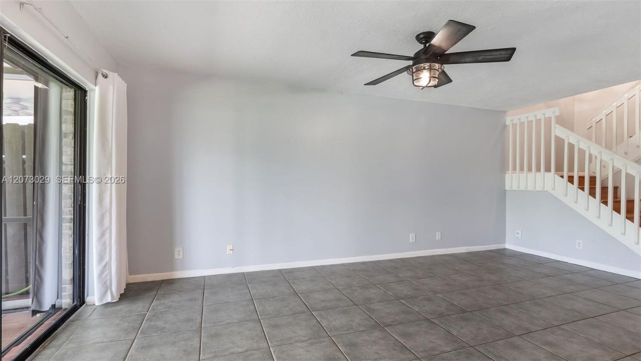 11112 N Harmony Lake Cir, Davie, FL 33324 Photo