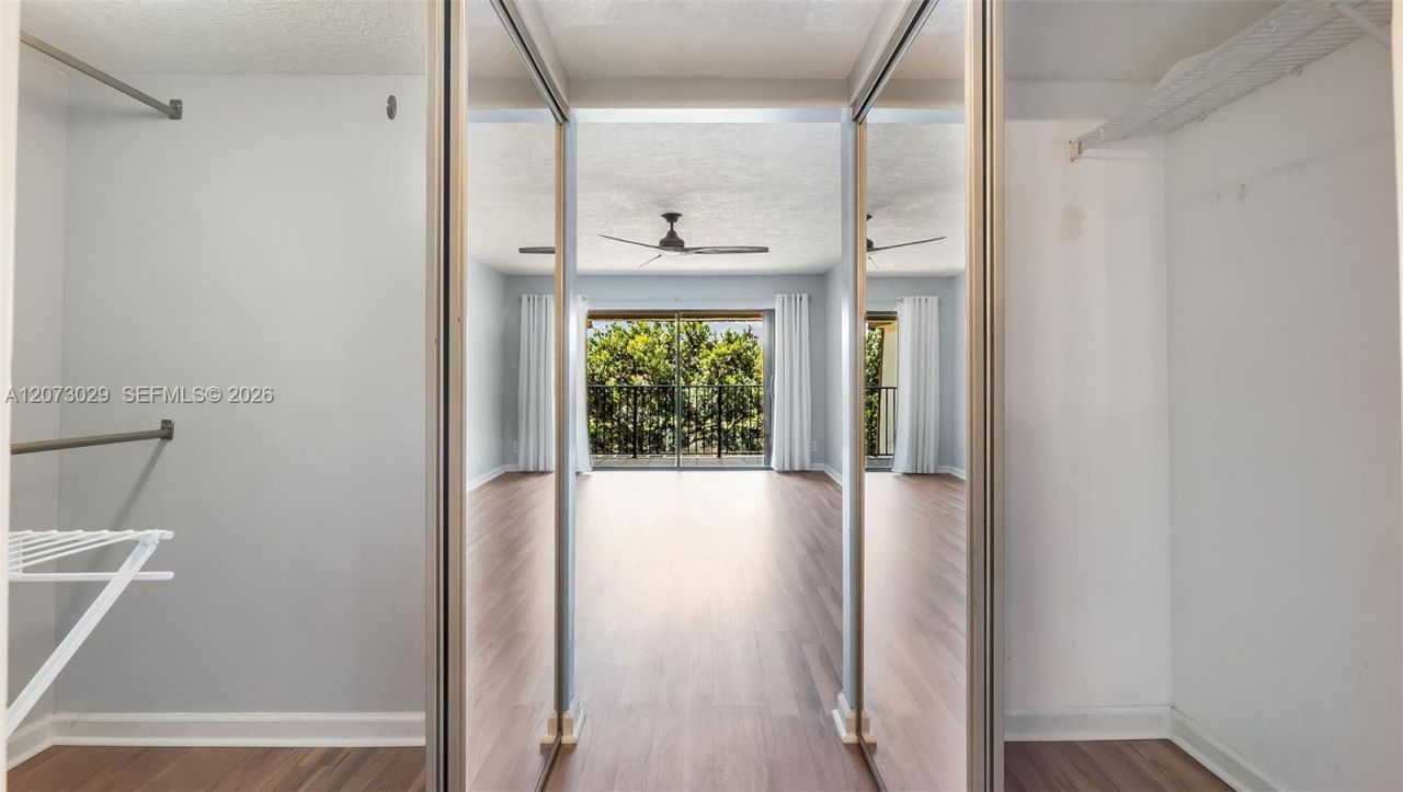 11112 N Harmony Lake Cir, Davie, FL 33324 Photo
