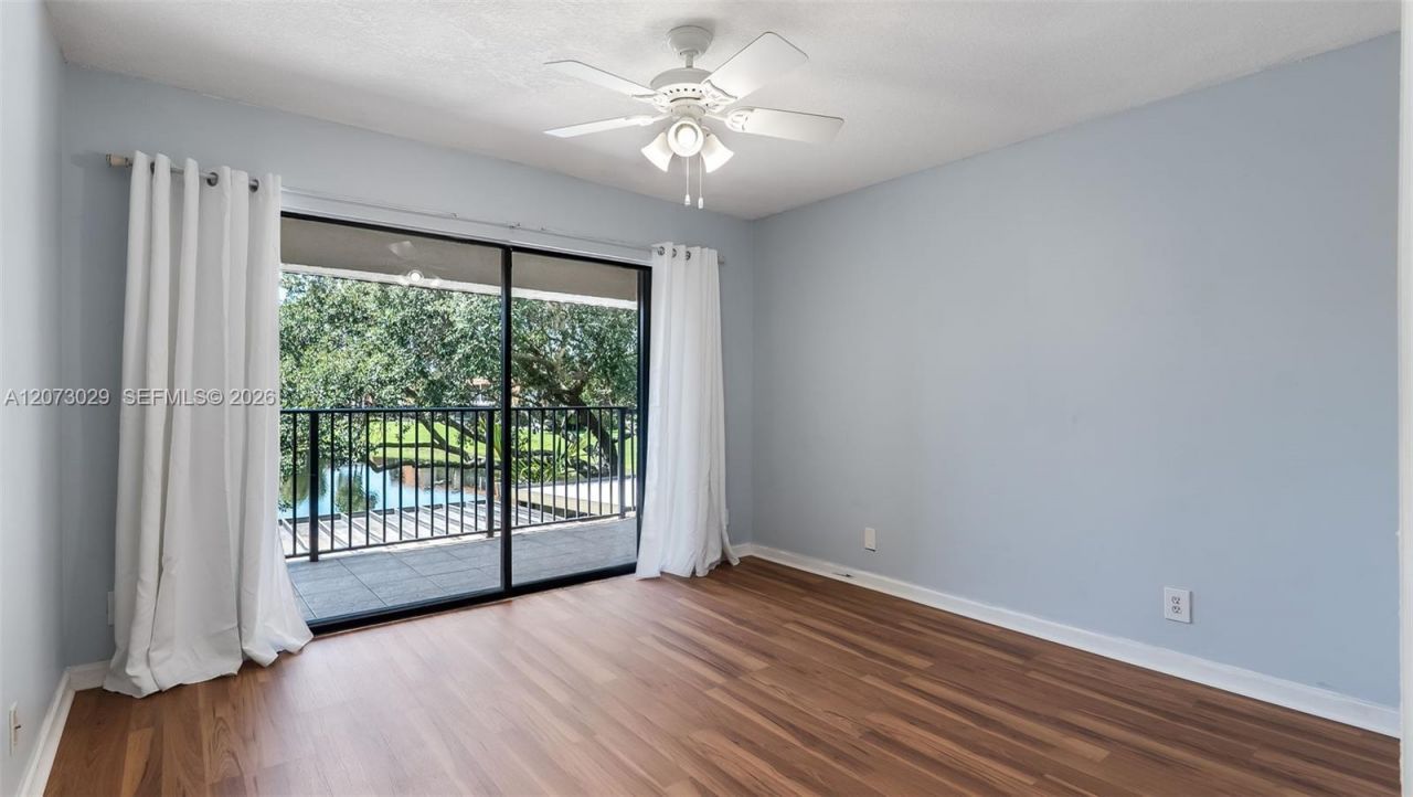 11112 N Harmony Lake Cir, Davie, FL 33324 Photo