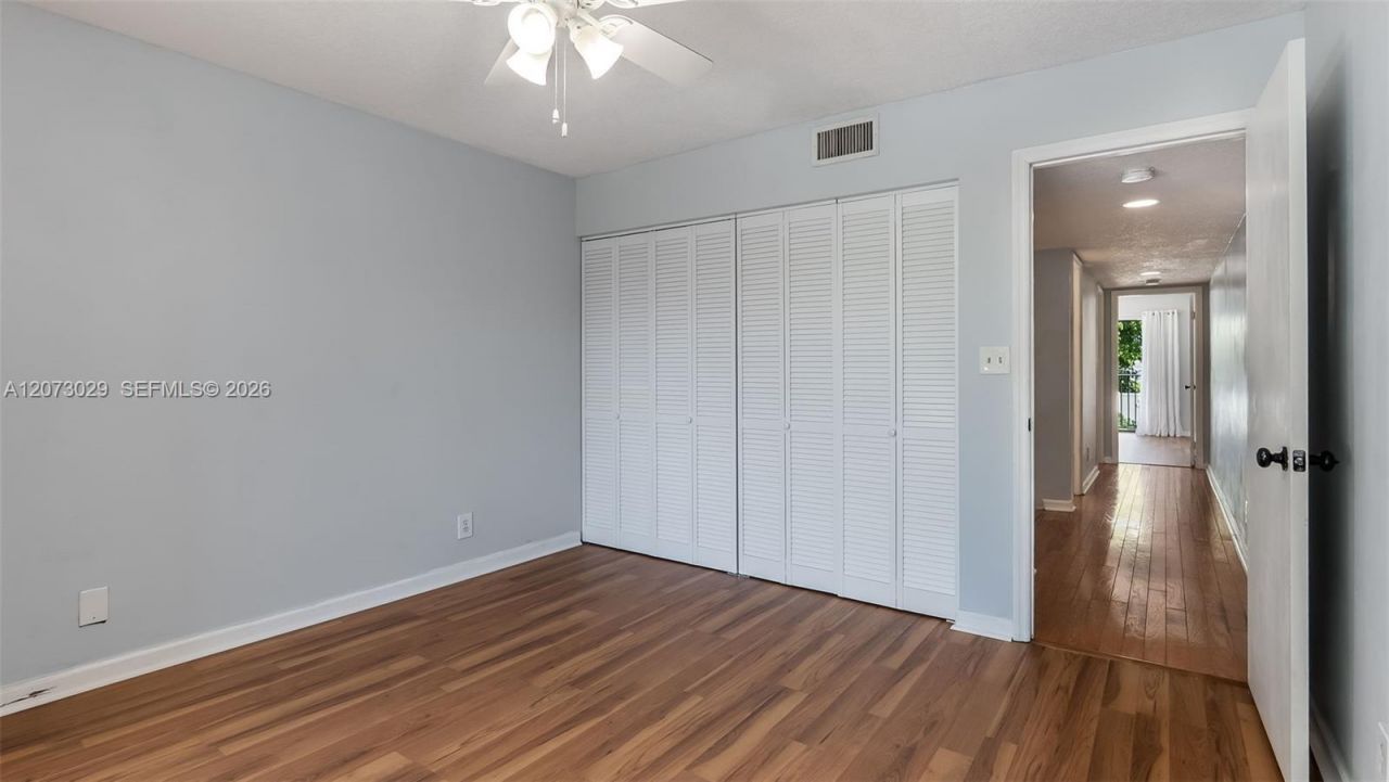 11112 N Harmony Lake Cir, Davie, FL 33324 Photo