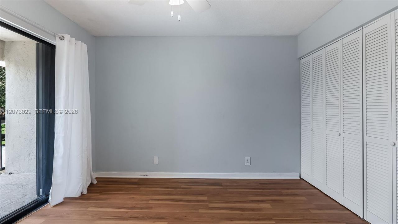 11112 N Harmony Lake Cir, Davie, FL 33324 Photo