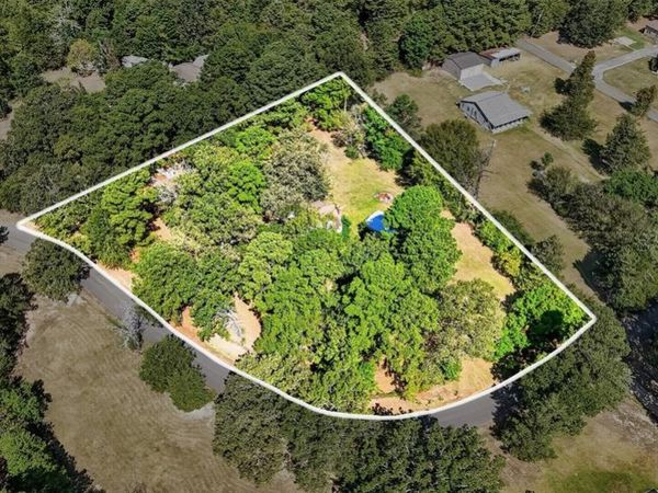 509 Red Strong Road, Frierson, LA 71027