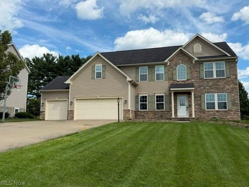 6572 Birchbark Avenue NE, Canton, OH 44721 Photo 2