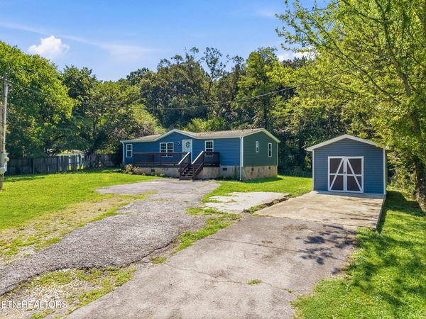 2649 Shipetown Rd, Mascot, TN 37806
