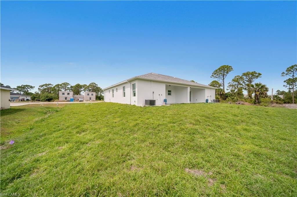 1153-1155 Countess Ave , Lehigh Acres, FL 33974 Photo