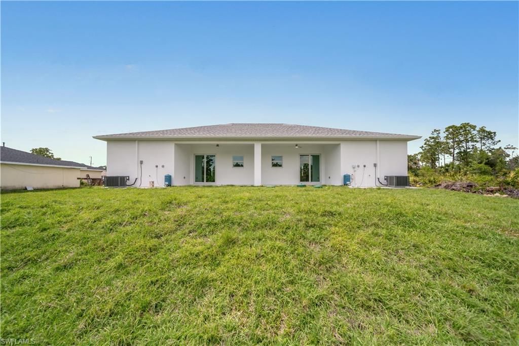 1153-1155 Countess Ave , Lehigh Acres, FL 33974 Photo