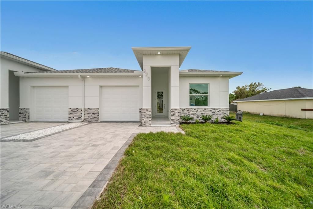 1153-1155 Countess Ave , Lehigh Acres, FL 33974 Photo