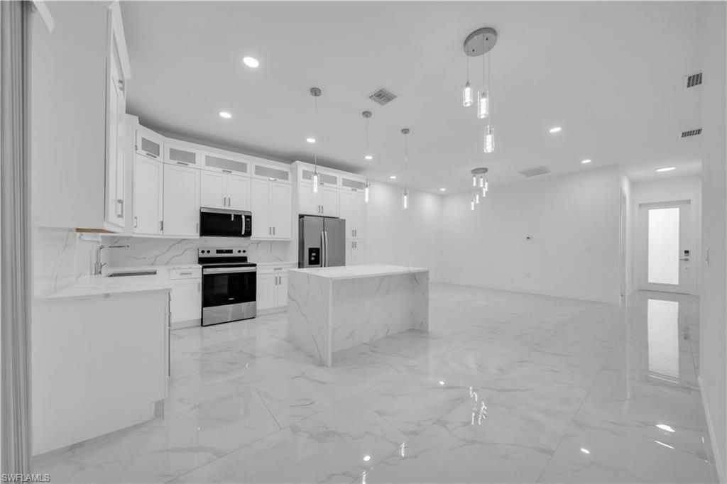 1153-1155 Countess Ave , Lehigh Acres, FL 33974 Photo