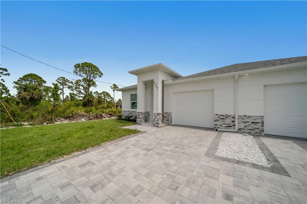 1153-1155 Countess Ave , Lehigh Acres, FL 33974 Photo