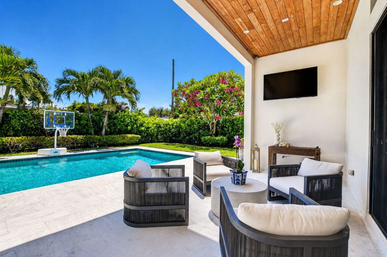 512 Lake Drive, Delray Beach, FL 33444 Photo
