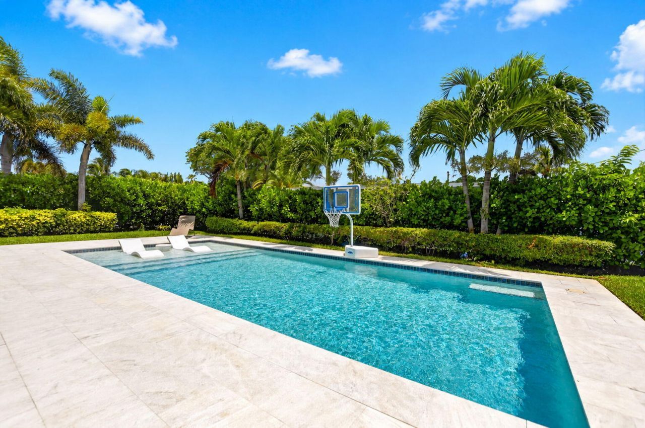 512 Lake Drive, Delray Beach, FL 33444 Photo