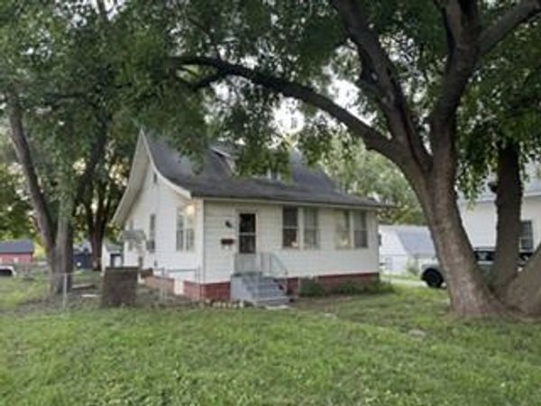 1114 Minnie Avenue , Davenport, IA 52802