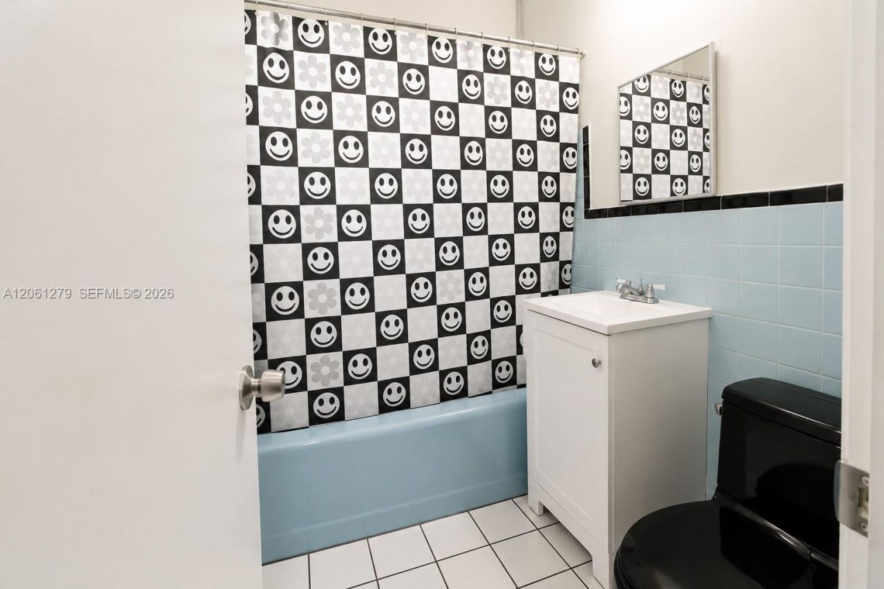 2247 SW 9th St , Miami, FL 33135 Photo