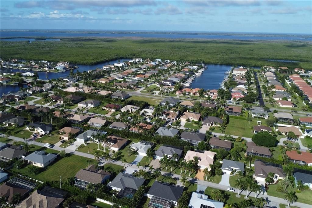 4918 SW 27th Ave, Cape Coral, FL 33914 Photo