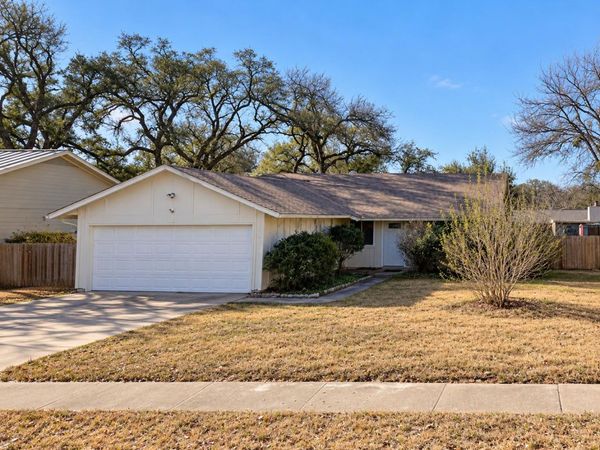 11710 Big TRL, Austin, TX 78759