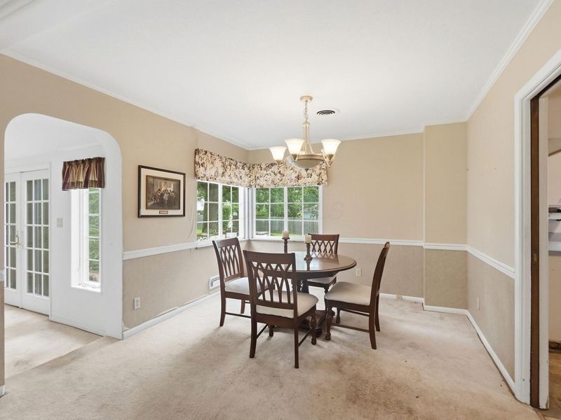 3735 W Henderson Road, Upper Arlington, OH 43220 Photo 10