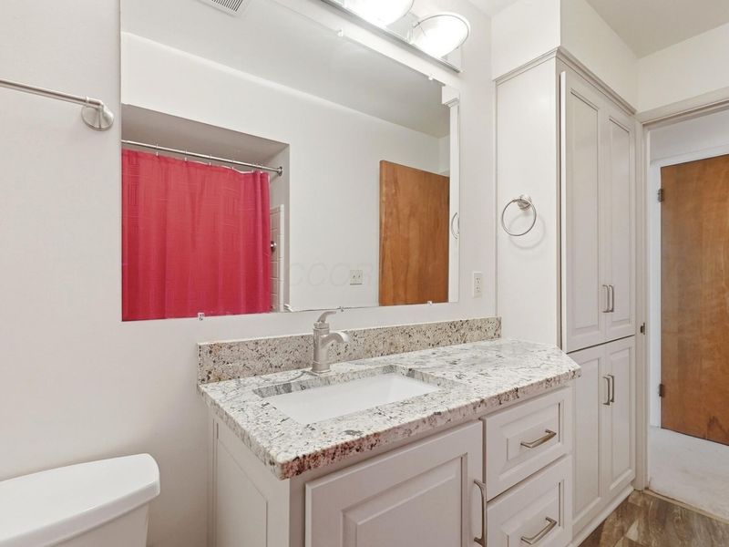 3735 W Henderson Road, Upper Arlington, OH 43220 Photo 27