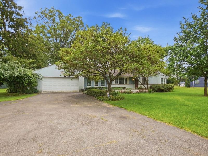 3735 W Henderson Road, Upper Arlington, OH 43220 Photo 3
