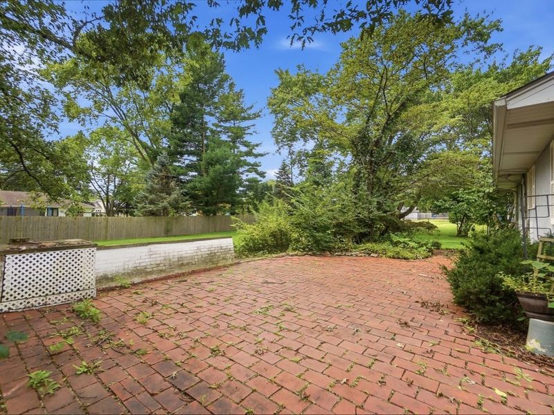 3735 W Henderson Road, Upper Arlington, OH 43220 Photo 45