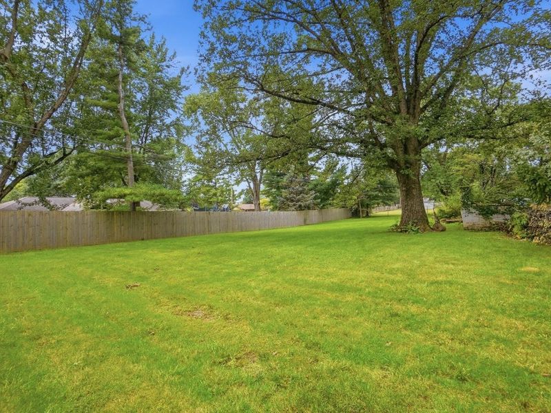 3735 W Henderson Road, Upper Arlington, OH 43220 Photo 47