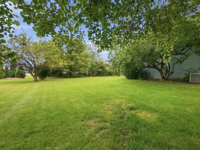 3735 W Henderson Road, Upper Arlington, OH 43220 Photo 52