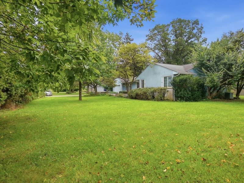 3735 W Henderson Road, Upper Arlington, OH 43220 Photo 54