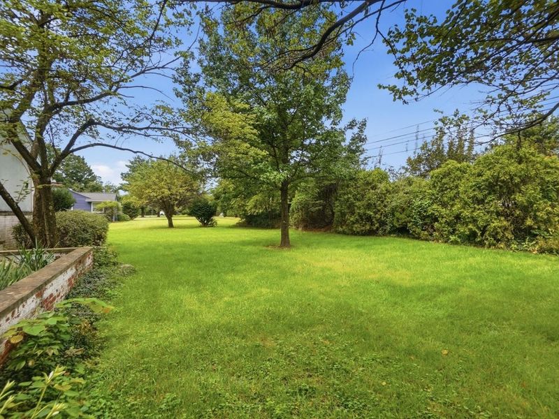3735 W Henderson Road, Upper Arlington, OH 43220 Photo 56