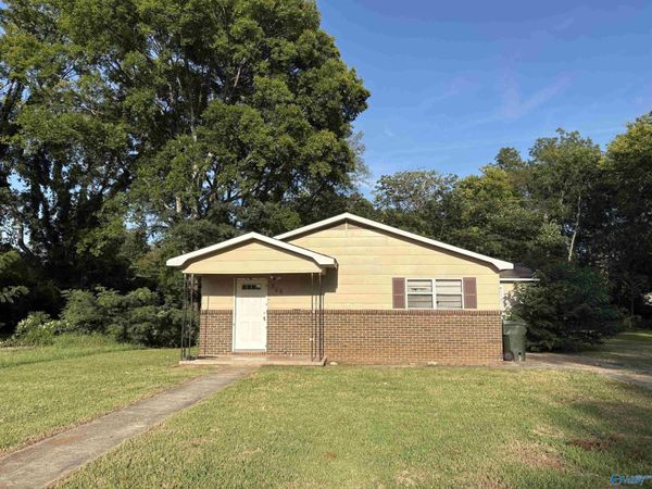 306 NW 12th Avenue, Decatur, AL 35601
