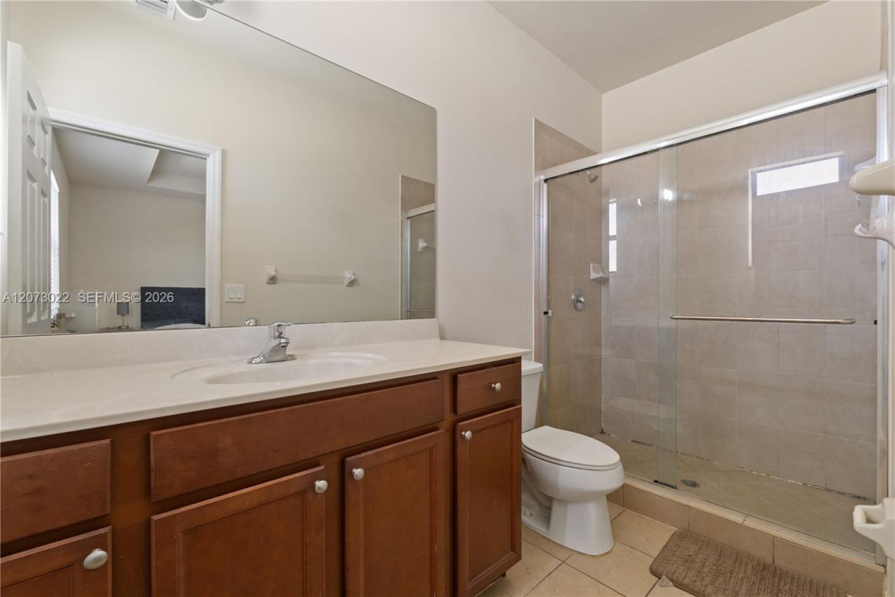 8881 W 35th Ln , Hialeah, FL 33018 Photo