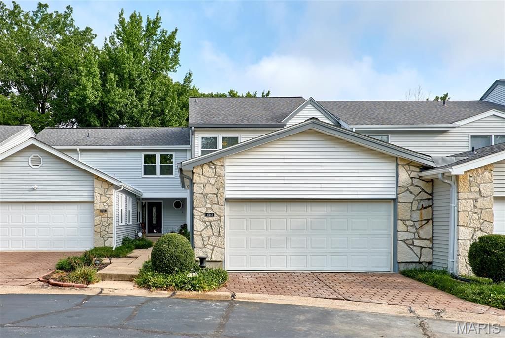 16463 Cobbleskille Drive, Chesterfield, MO 63017 Main Photo