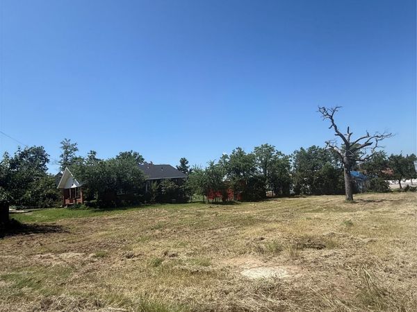 1220 Division , Sulphur, OK 73086