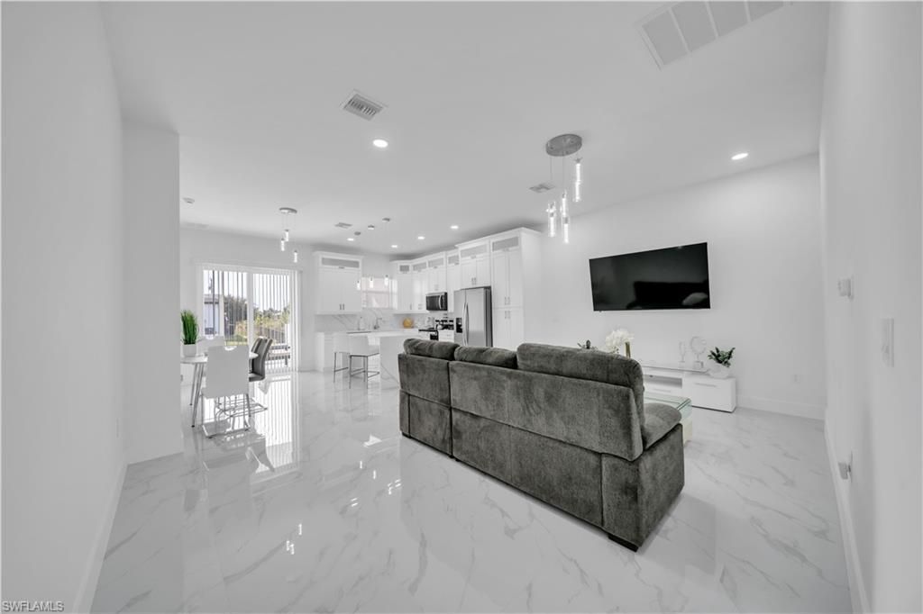 424-426 Grant Blvd , Lehigh Acres, FL 33974 Photo