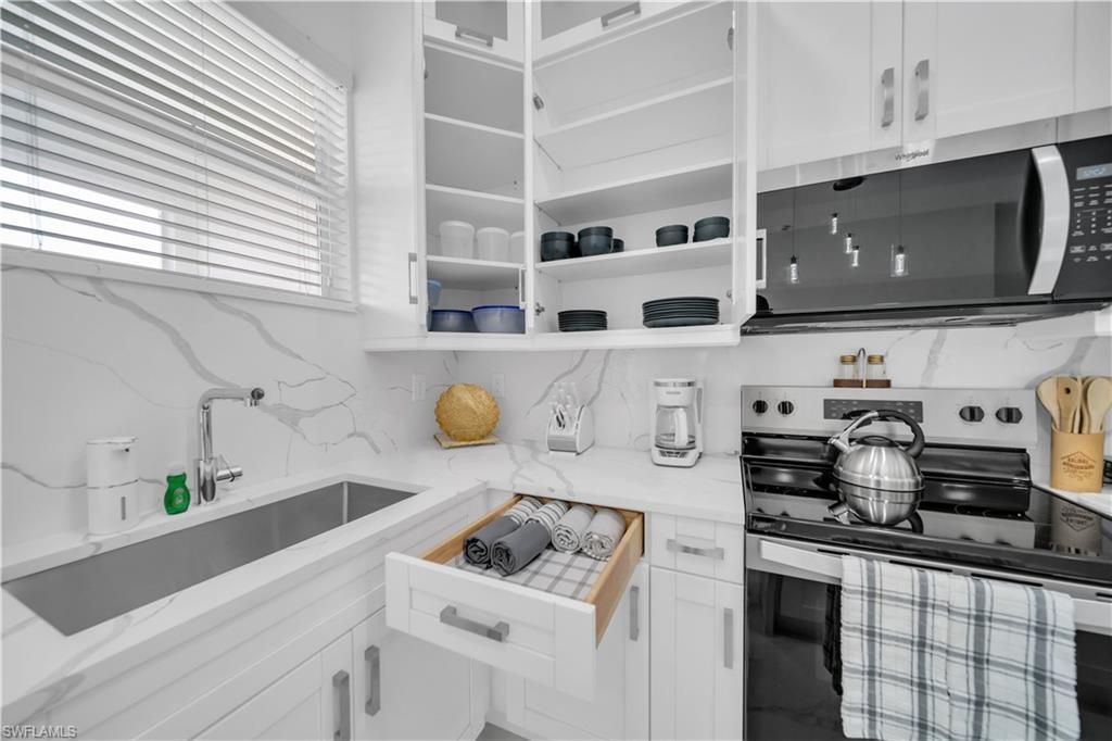 424-426 Grant Blvd , Lehigh Acres, FL 33974 Photo