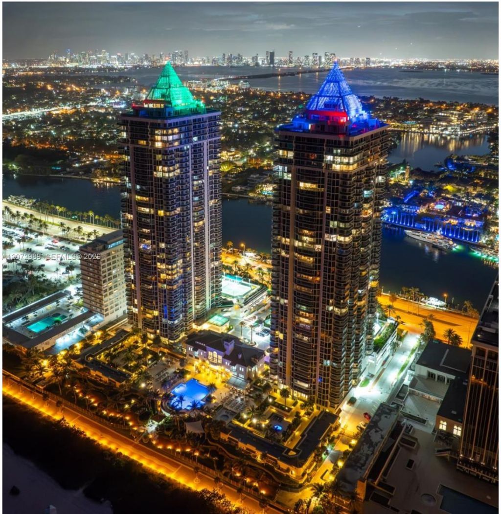 4775 Collins Ave , Unit 502, Miami Beach, FL 33140 Photo