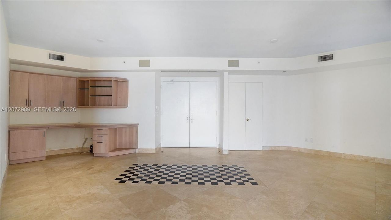 4775 Collins Ave , Unit 502, Miami Beach, FL 33140 Photo