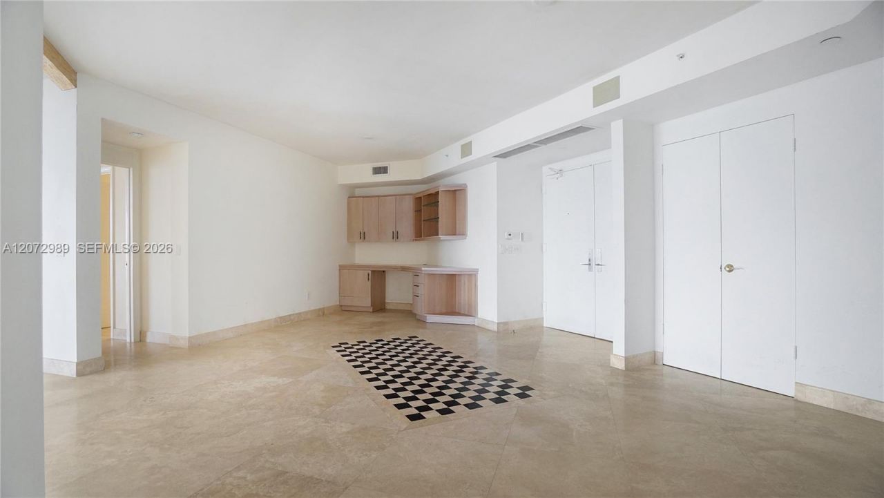 4775 Collins Ave , Unit 502, Miami Beach, FL 33140 Photo