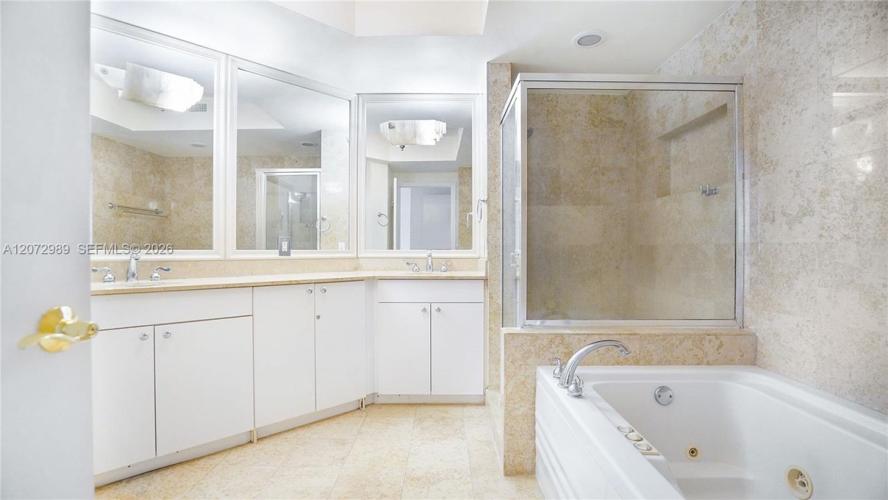 4775 Collins Ave , Unit 502, Miami Beach, FL 33140 Photo