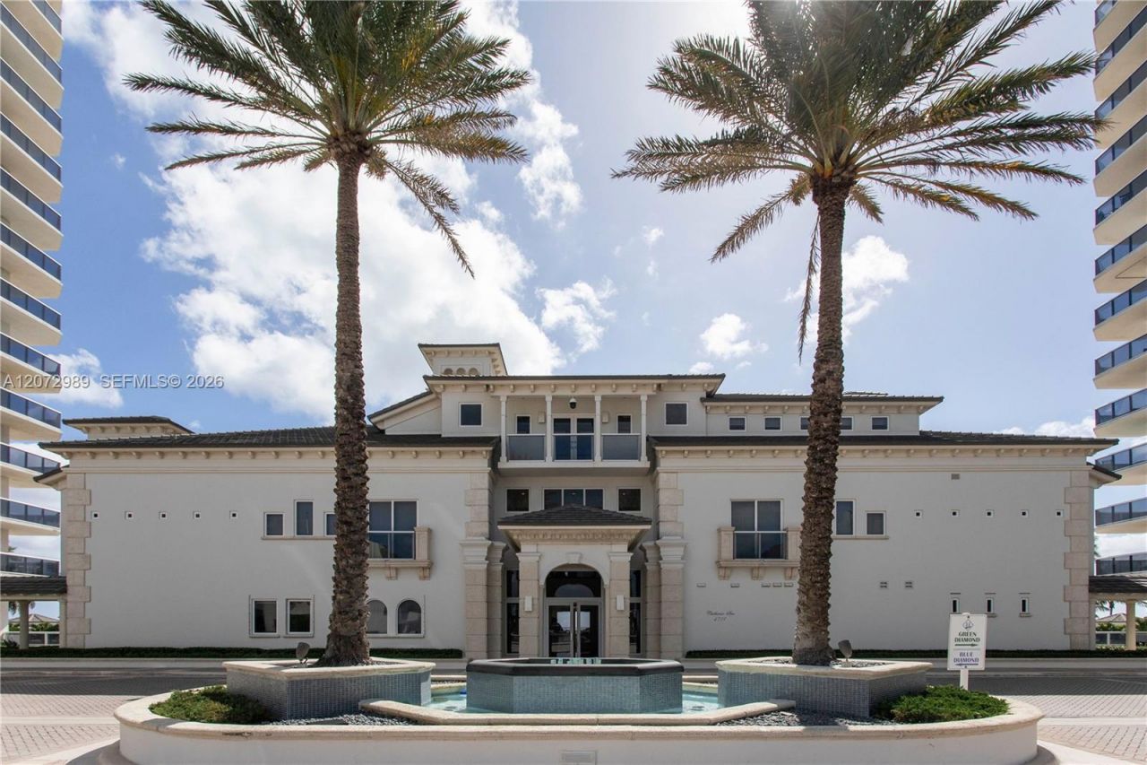 4775 Collins Ave , Unit 502, Miami Beach, FL 33140 Photo