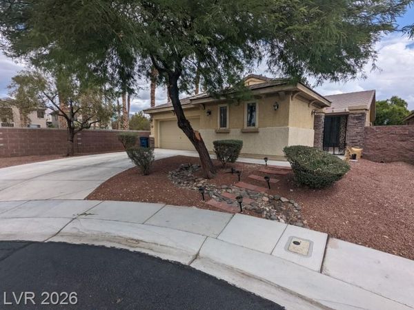 8148 Slate Falls Street , North Las Vegas, NV 89085