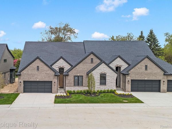 3304 Cornerstone Drive, Unit 1, Orion Township, Mi 48360