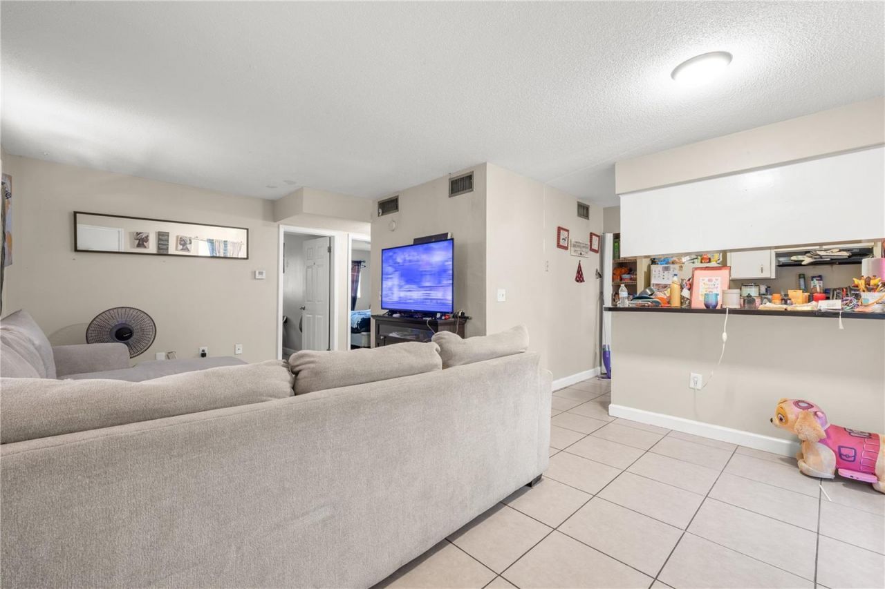 4200 37th Street S, Saint Petersburg, FL 33711 Photo